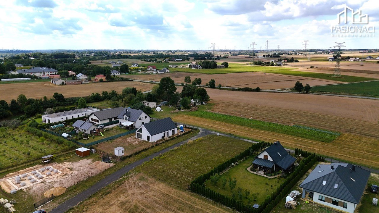 Działka budowlana z dopuszczeniem usług – Bystrzyca, gm. Wólka