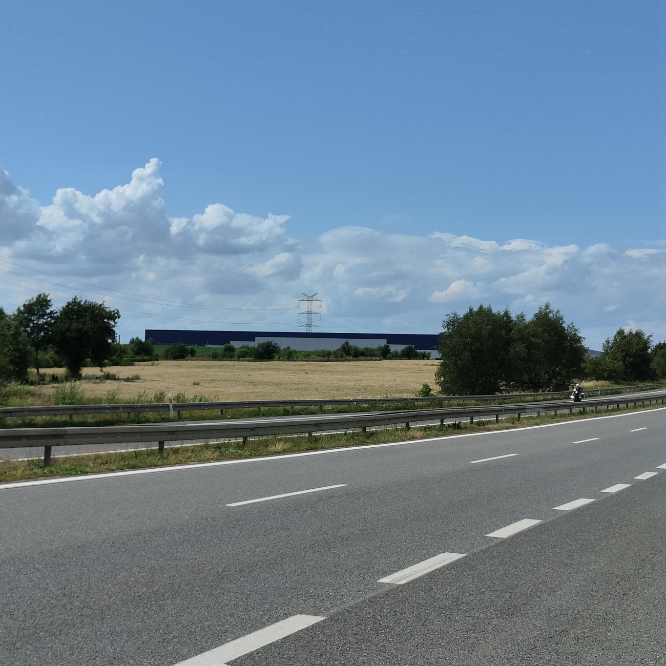 Działka inwestycyjna w Kruszowie 9.711 m2