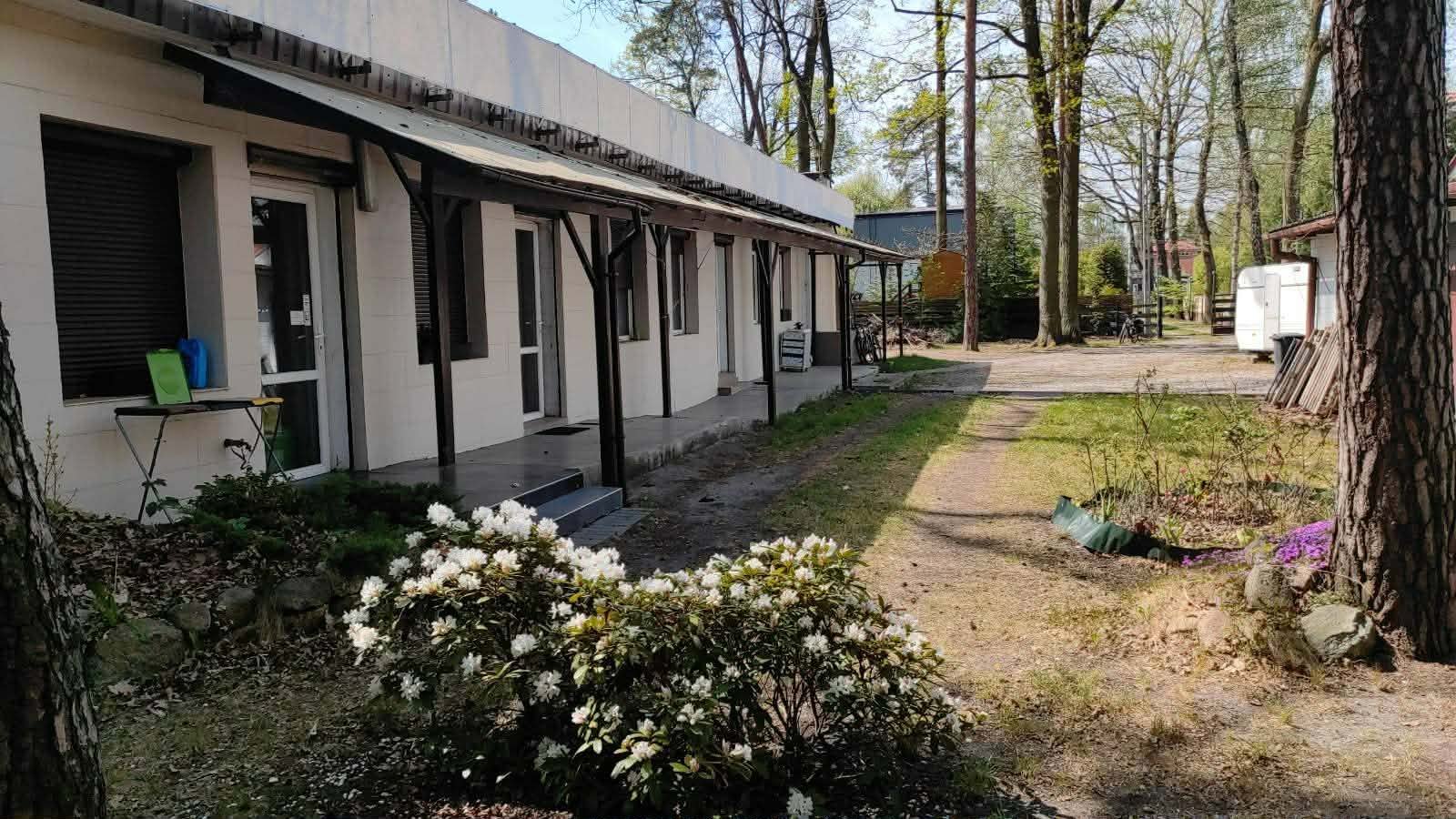 Nieruchomość użytkowo-mieszkalna w Międzyborowie pod Warszawą, blisko PKP