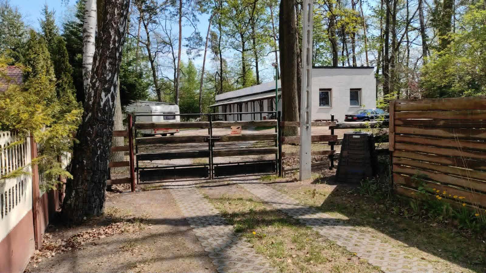 2calosc Nieruchomość użytkowo-mieszkalna w Międzyborowie pod Warszawą, blisko PKP